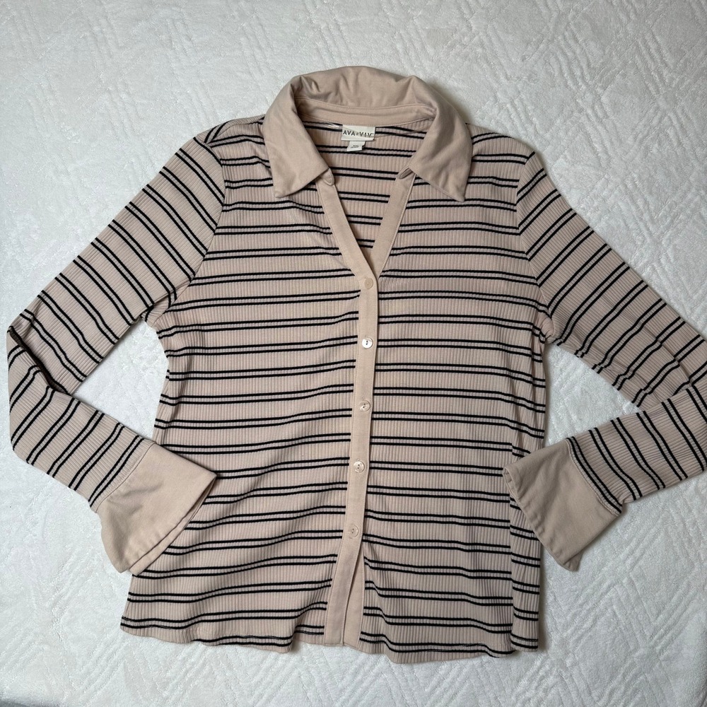 Preppy Minimalist Ava & Viv XXL Striped Ribbed Knit Collared Button Front Top